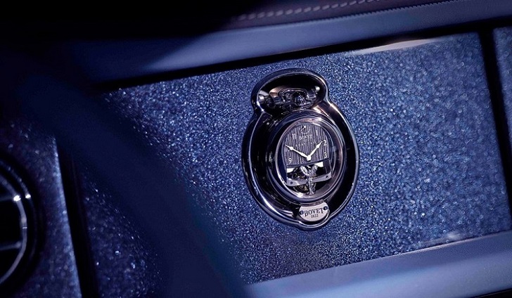 O mais caro do mundo: cauda de barco Rolls-Royce